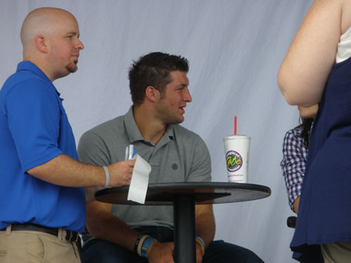 Tim Tebow loves Tropical Smoothie